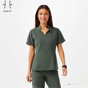 Figs Moss Inala Slim Scrub Top - S